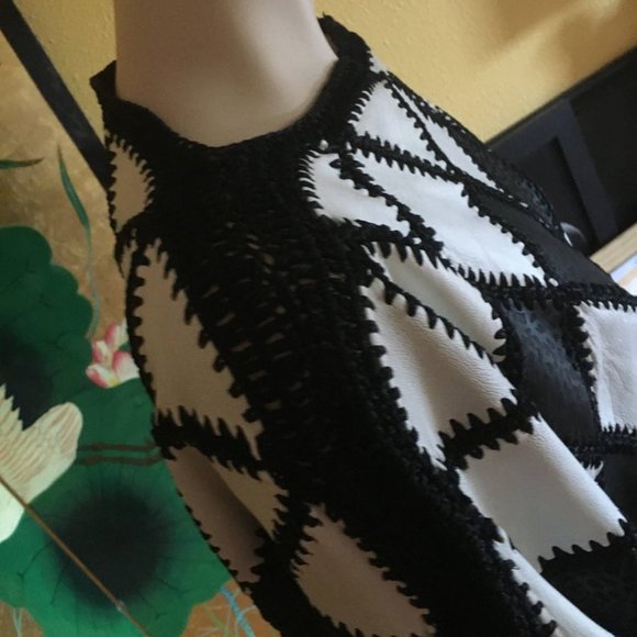 Black and white leather knitted sweater - Picture 3 of 7